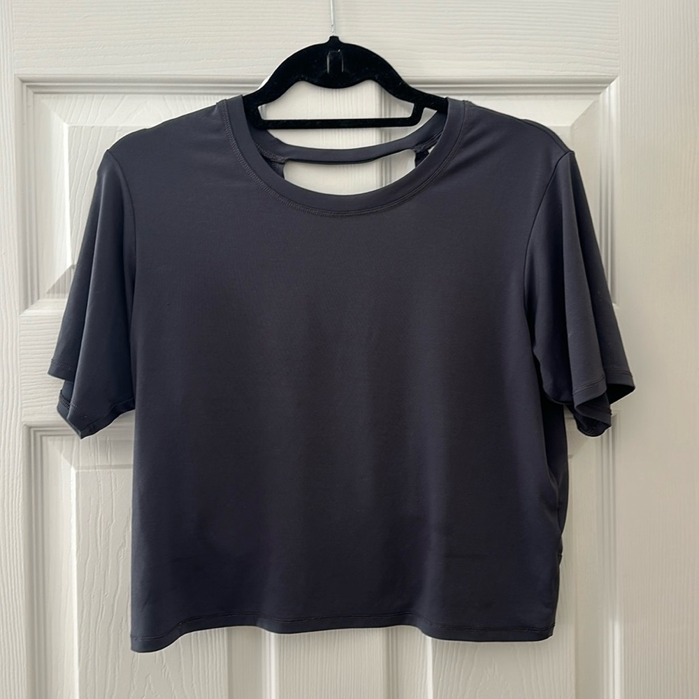 Fabletics tee